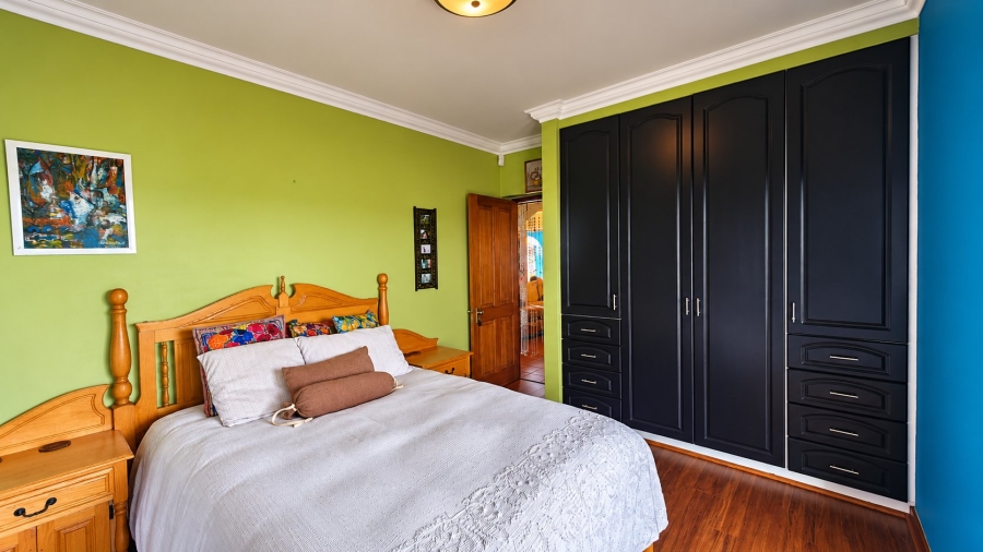 4 Bedroom Property for Sale in Brenton On Sea Western Cape